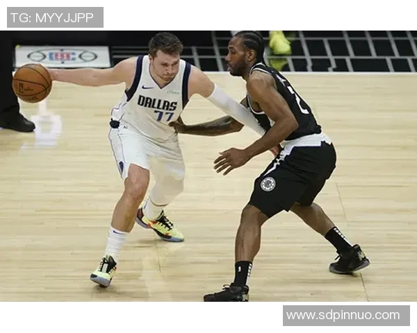 一战刷7大纪录，东契奇46+11+8三分封神，湖人媒体：他已是世界最佳